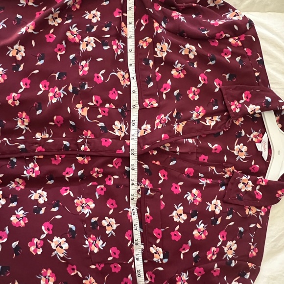 Candie’s woman’s XL Dress Shirt ,long sleeve that button’s . - Picture 5 of 7